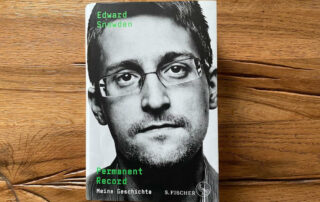 “Permanent Record” ein Buch von Edward Snowden